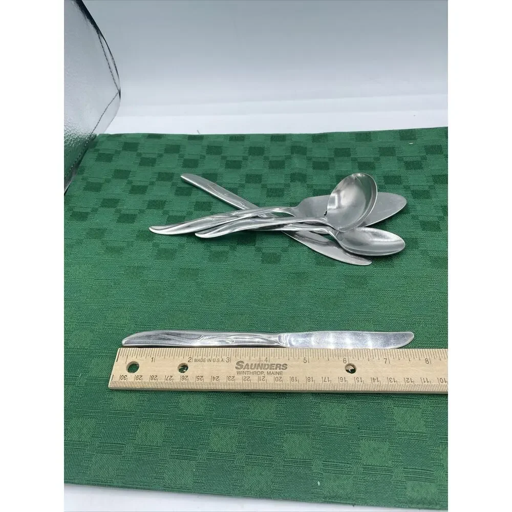 Superior Stainless USA Flatware Lot of 6-2/Butter Knives, 1/Spoon, 1/Fork, 2/Ser